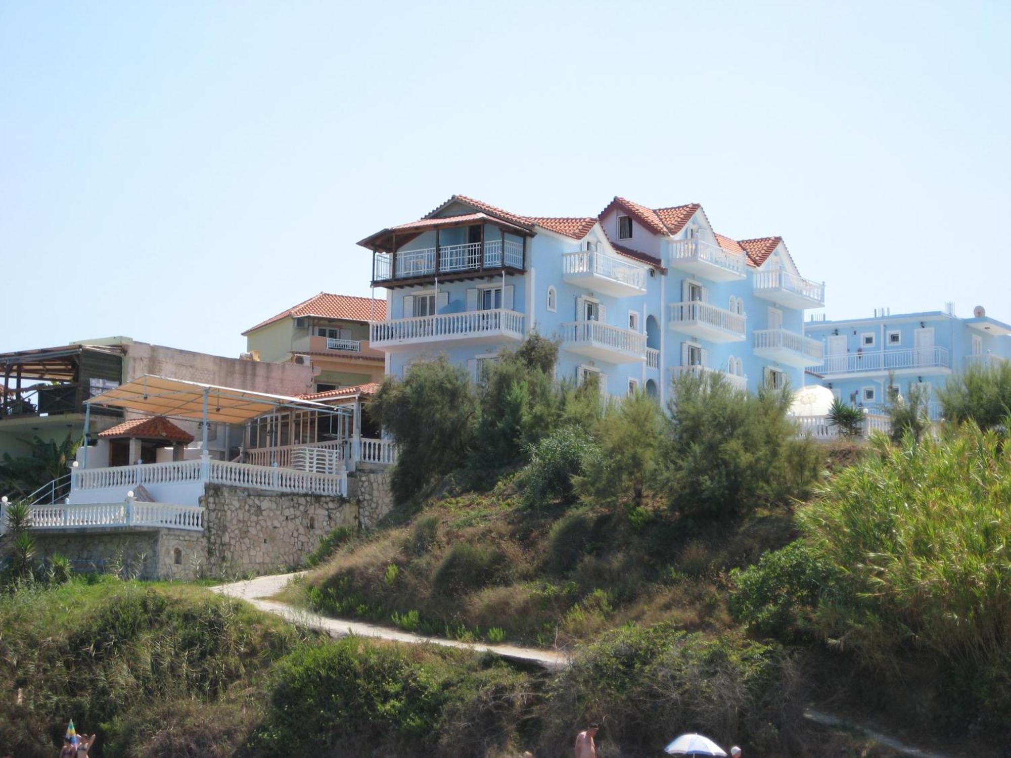 Clear Horizon Aparthotel Amoudi Exterior photo