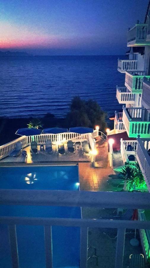 Clear Horizon Aparthotel Amoudi Exterior photo